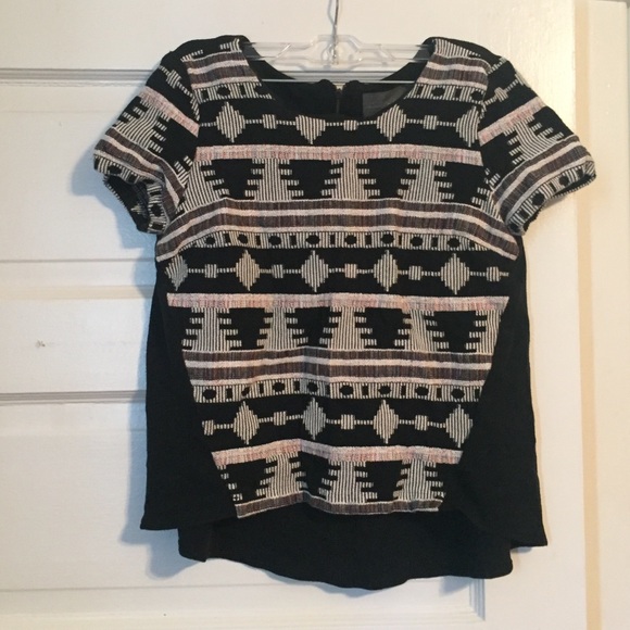 Anthropologie Tops - Anthro Tribal Hi-Lo Anthropologie Top